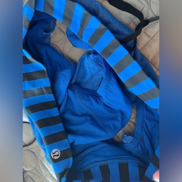 Lululemon Shorts Blue Athletic Drawstring - Picture 10 of 10